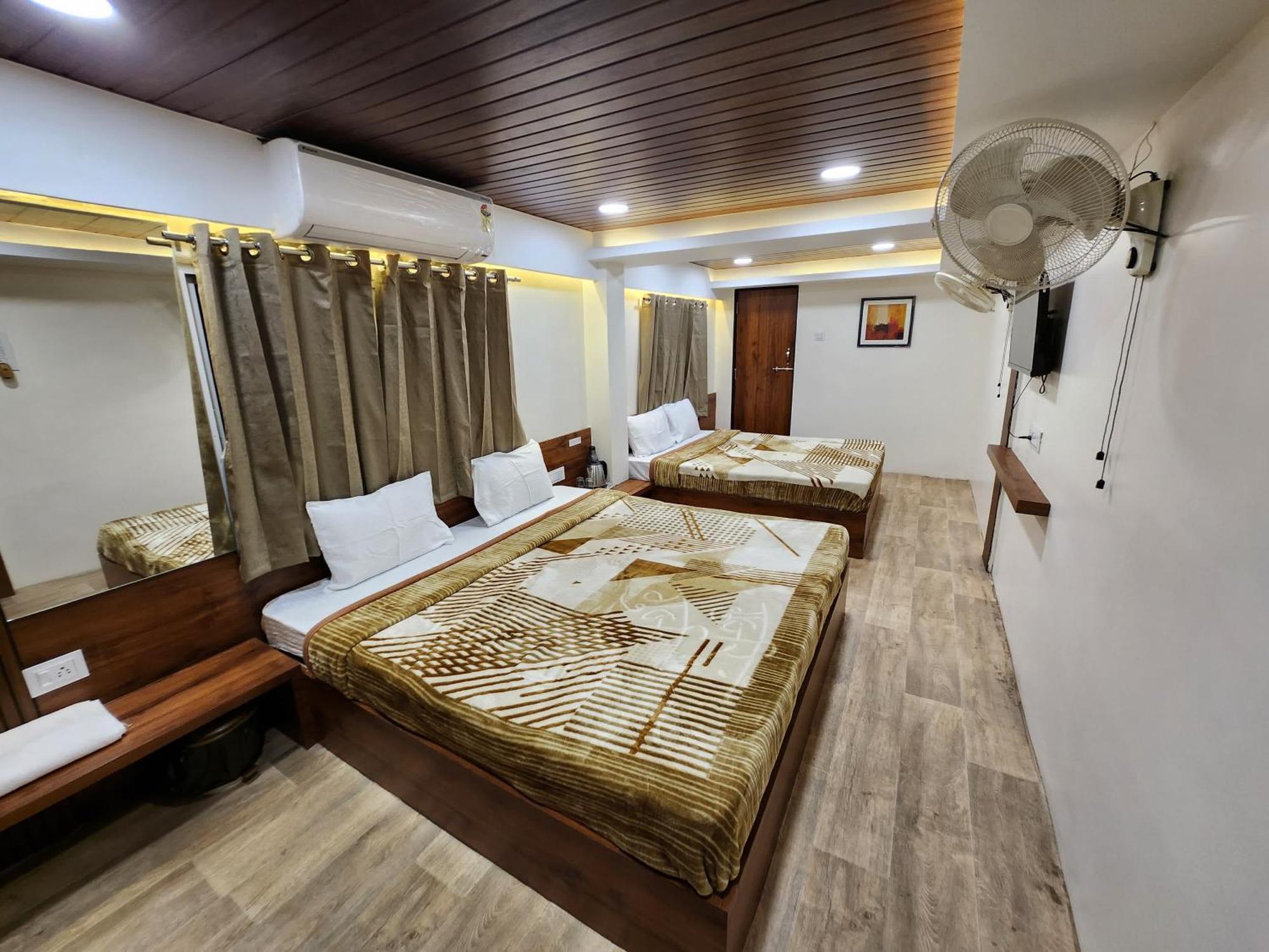 Hotel Anantshree Ujjain Exterior foto