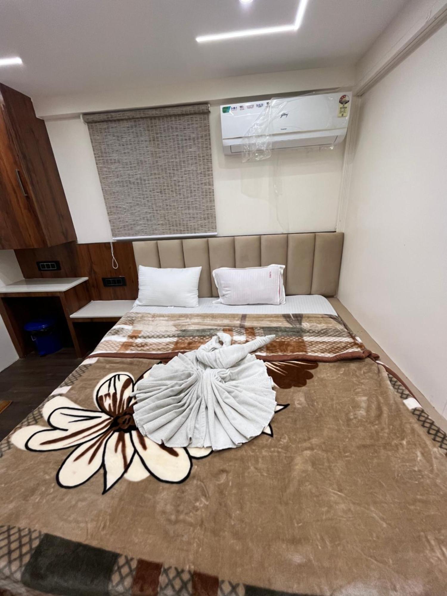 Hotel Anantshree Ujjain Exterior foto