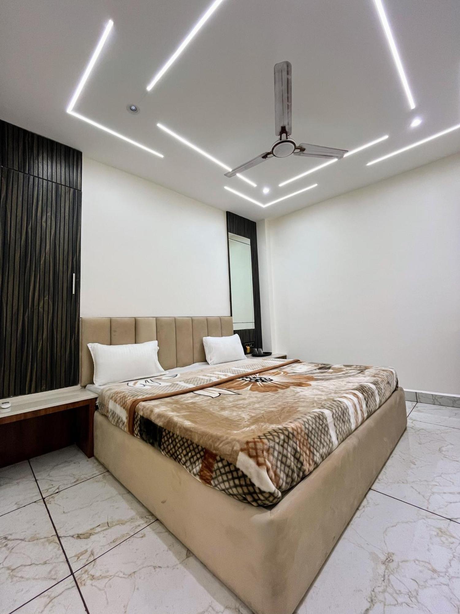 Hotel Anantshree Ujjain Exterior foto