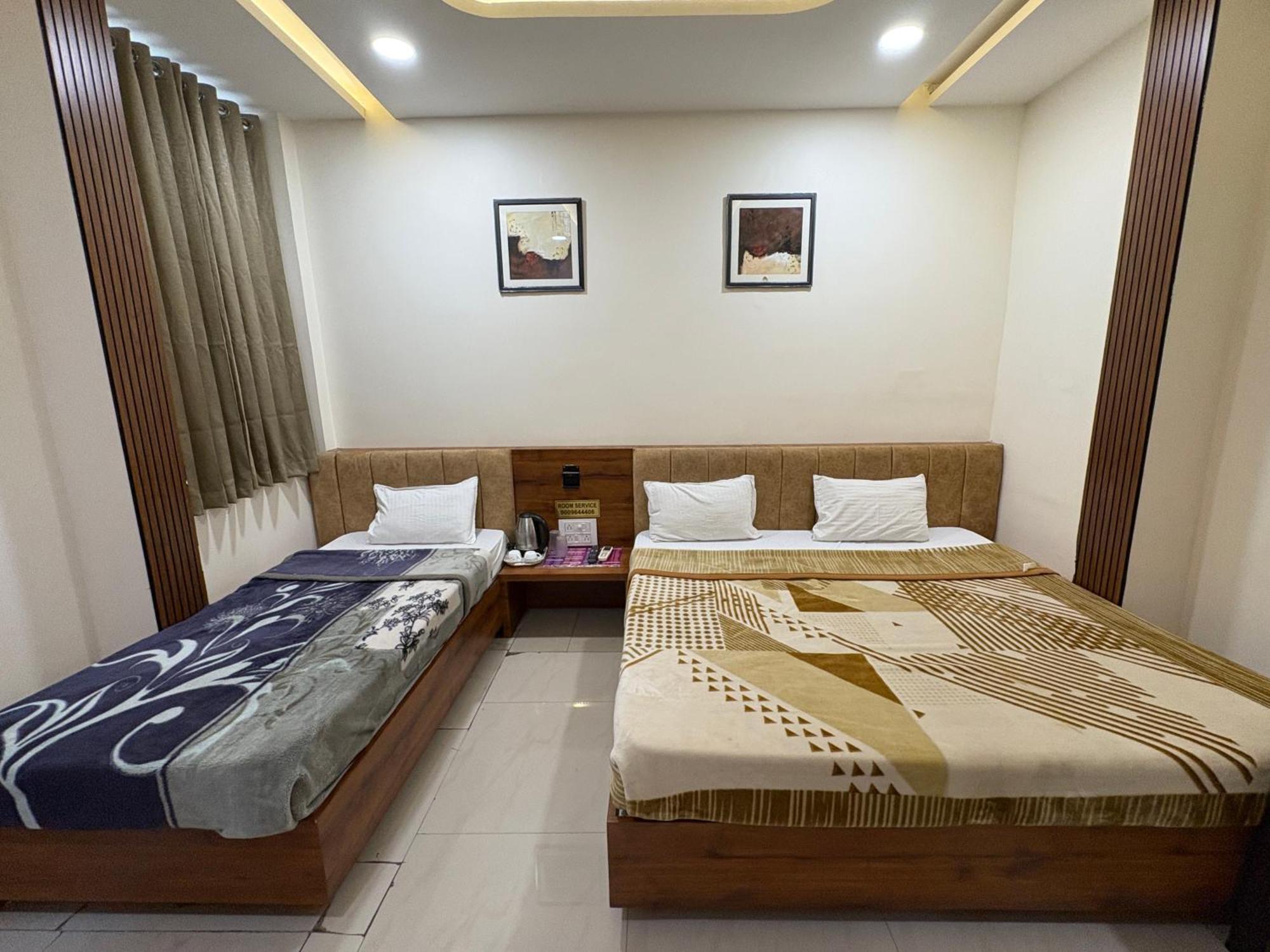 Hotel Anantshree Ujjain Exterior foto
